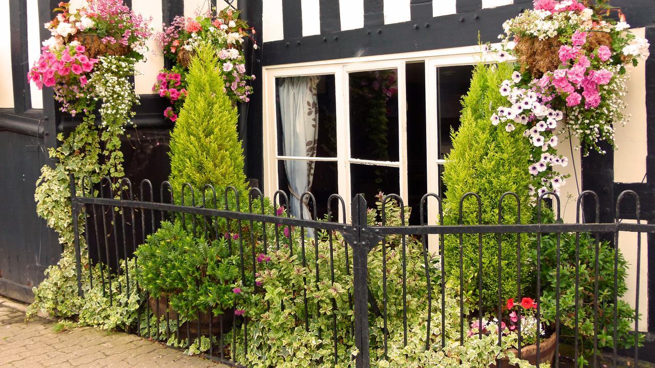 The Talbot Hotel เลดบรี ภายนอก รูปภาพ