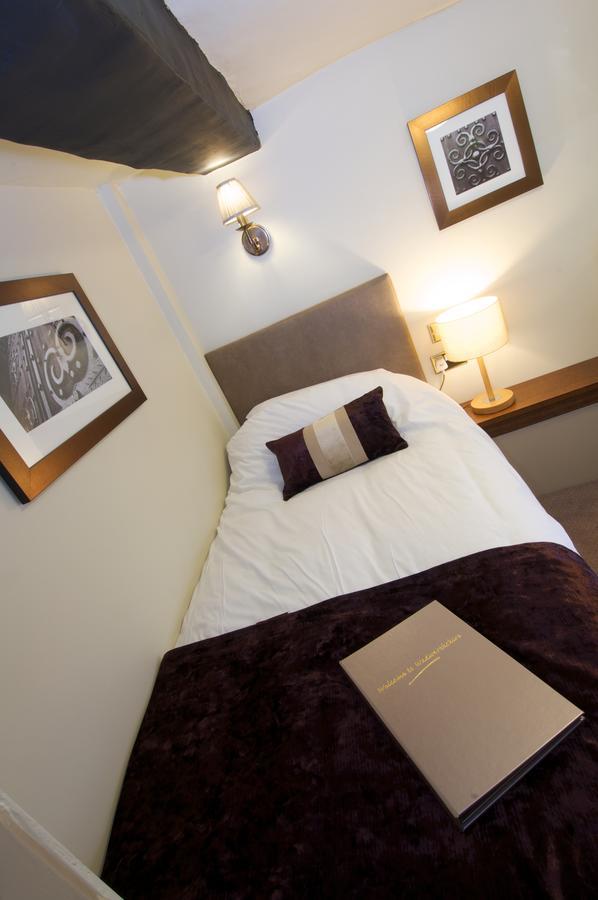 The Talbot Hotel เลดบรี ภายนอก รูปภาพ